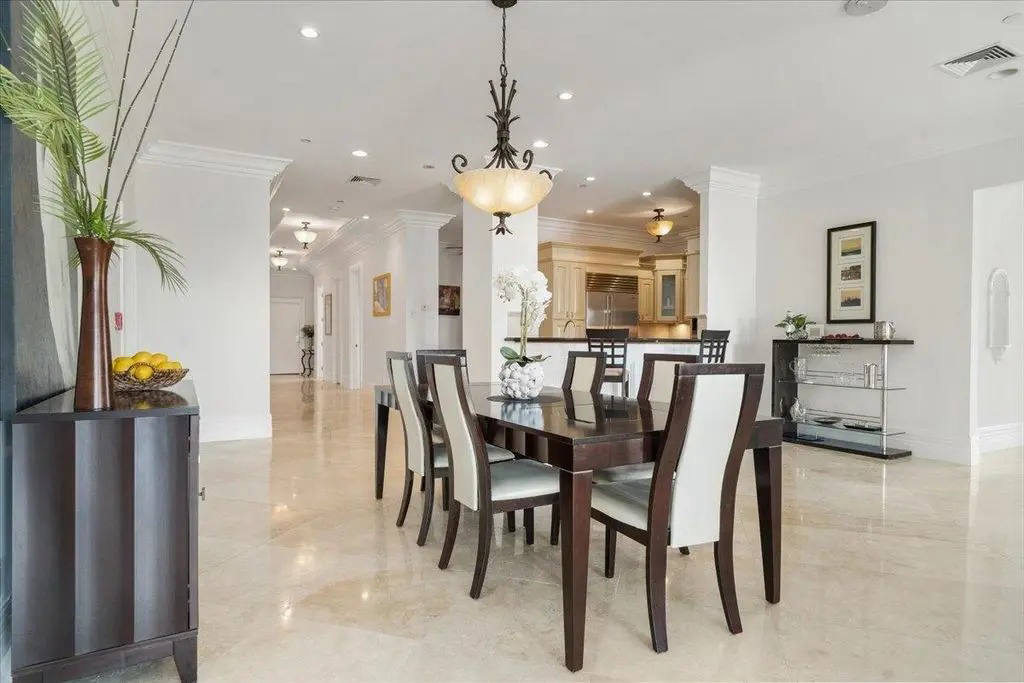 Квартира, 3294 м², 1 550 000$ — FAKTOR